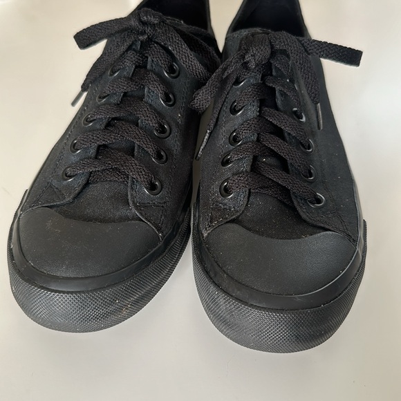 Shoes For Crews Delray Canvas Non-Slip Sneakers - Picture 2 of 5